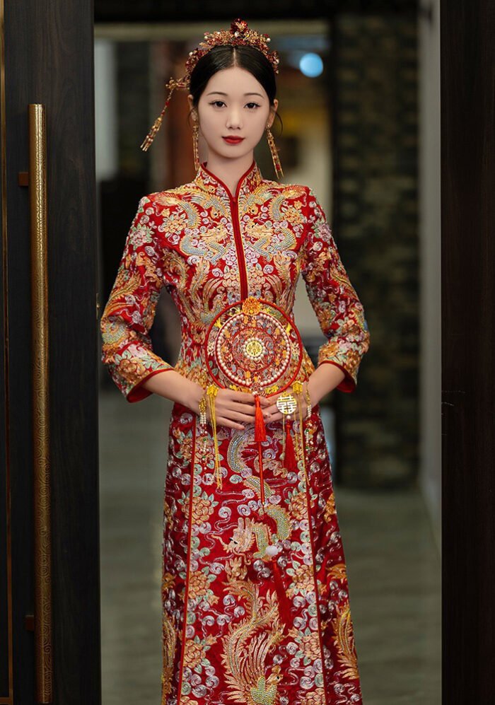 Chinese Traditional Wedding Qun Kwa Embroidered Dragon Phoenix