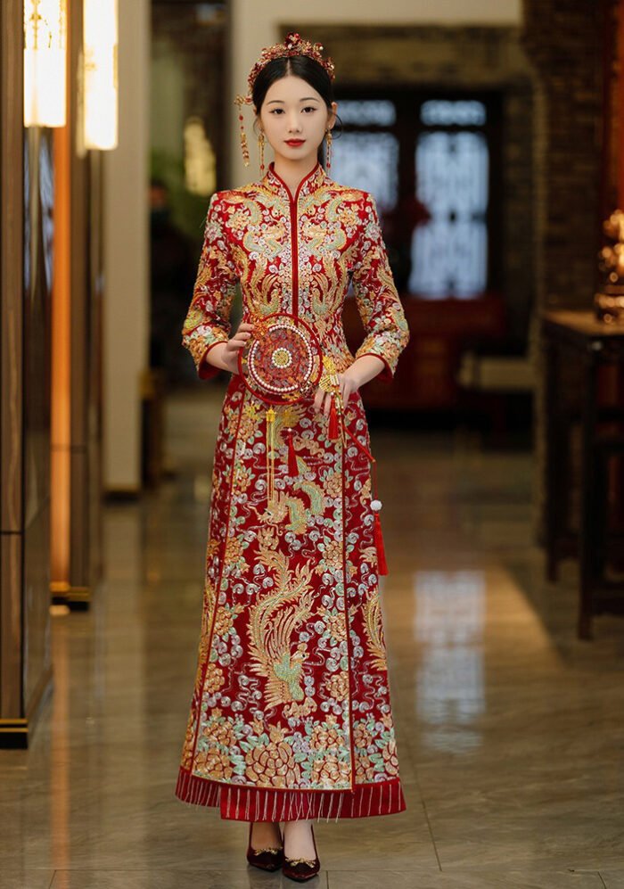 Chinese Traditional Wedding Qun Kwa Embroidered Dragon Phoenix