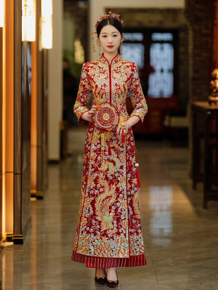 Chinese Traditional Wedding Qun Kwa Embroidered Dragon Phoenix