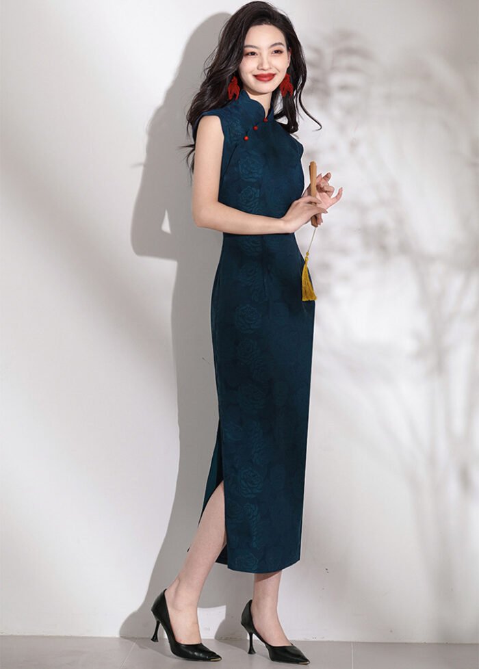 Navy Blue Cheongsam Traditional Chinese Petal Collar