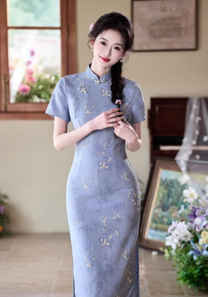 Charming Light Blue Chinese Cheongsam Delicate Floral Embroidery