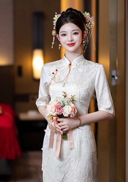 Bridal-Inspired White Lace Cheongsam Dress