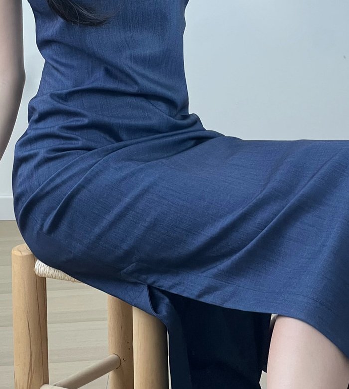 Classic Navy Blue Mandarin Collar Cheongsam