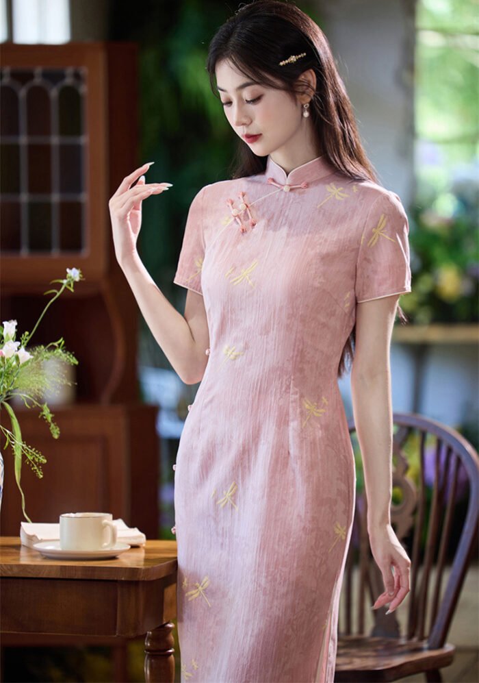 Elegant Pink Cheongsam Traditional Embroidery Chinese Dress​