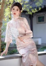 Elegant Pink Chinese Cheongsam Delicate Patterns