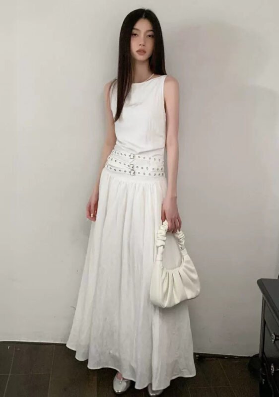 Elegant Sleeveless White Maxi Dress with Studded Waistband