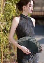 Halter Neck Cheongsam Sleeveless Tailored Black Vintage Qipao