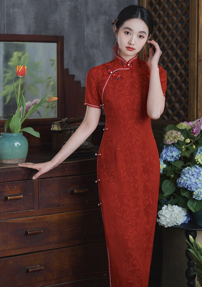 Red Cheongsam Dress Floral Embroidery Qipao Dress