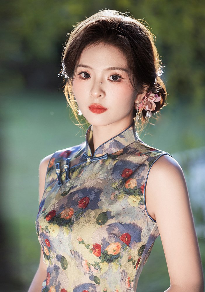 Vibrant Floral-Print Cheongsam Dress Sleeveless Qipao