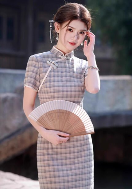Vintage Gray Plaid Cheongsam Embroidery Mid-Length Dress