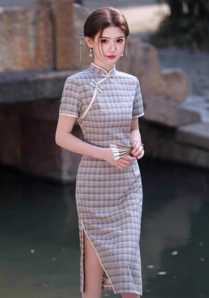 Vintage Gray Plaid Cheongsam Embroidery Mid-Length Dress