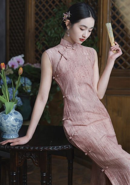 Blush Pink Silk Cheongsam Traditional Elegance