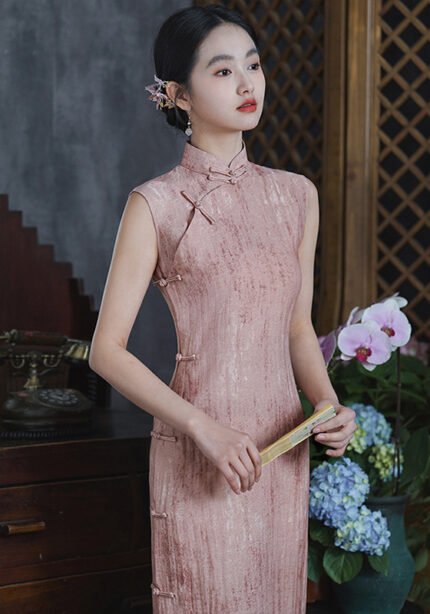 Blush Pink Silk Cheongsam Traditional Elegance