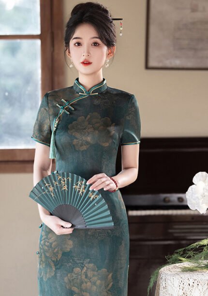 Dark Blue Cheongsam Floral Embroidery Qipao Dress