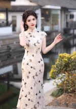 Elegant Chinese Ink-Wash Floral Cheongsam Dress