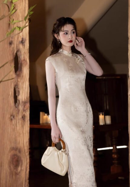 Elegant Cream Blue Sleeveless Qipao Dress