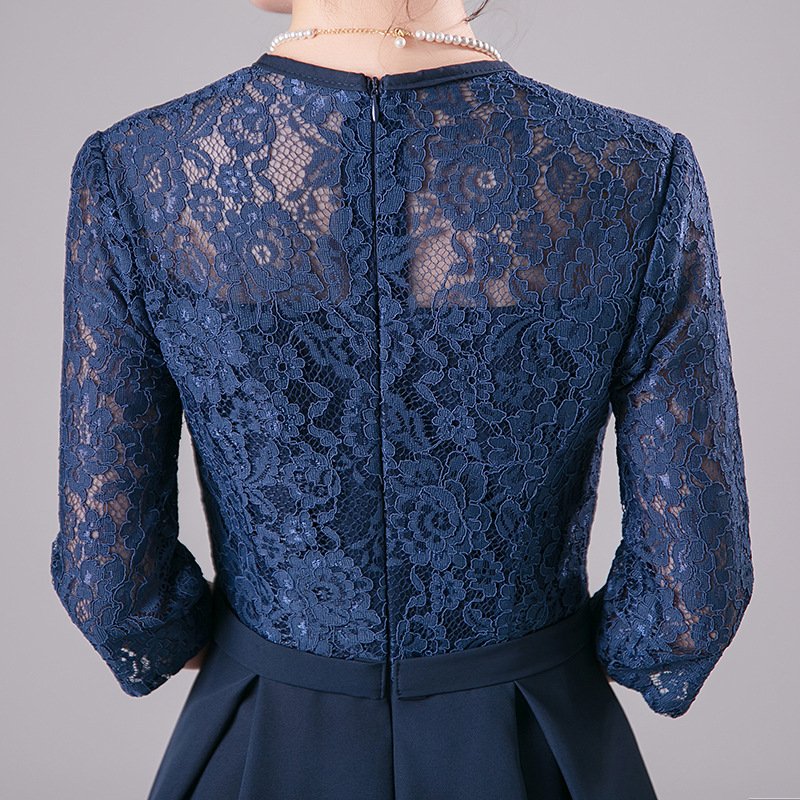 Elegant Lace Formal Evening Gown