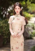 Elegant Traditional Chinese Cheongsam Floral Design Exquisite Buttons