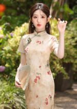 Elegant Traditional Chinese Cheongsam Floral Design Exquisite Buttons