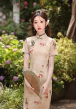 Elegant Traditional Chinese Cheongsam Floral Design Exquisite Buttons