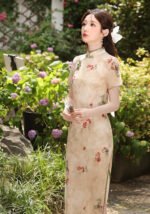 Elegant Traditional Chinese Cheongsam Floral Design Exquisite Buttons