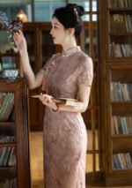 Embroidered Pink Silk Vintage Cheongsam