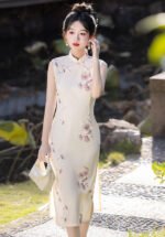 Embroidered Silk Sleeveless Slim-Fit Qipao Dress