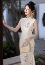 Embroidered Silk Sleeveless Slim-Fit Qipao Dress