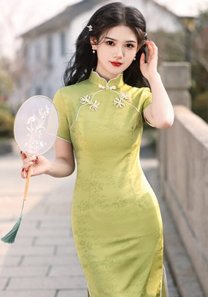 Exquisite Floral Summer Jacquard Qipao Green