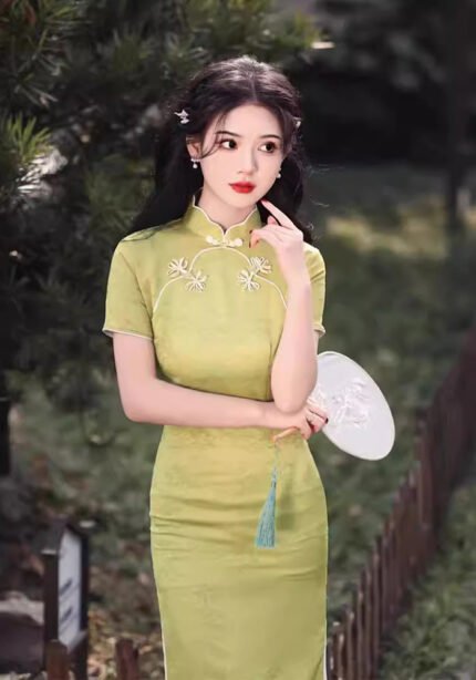 Exquisite Floral Summer Jacquard Qipao Green