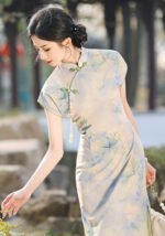 Exquisite Traditional Chinese Floral Grace Cheongsam