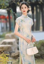 Exquisite Traditional Chinese Floral Grace Cheongsam