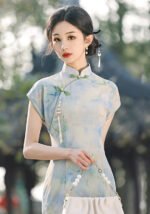 Exquisite Traditional Chinese Floral Grace Cheongsam