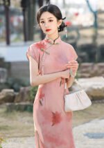 Exquisite Traditional Chinese Floral Grace Cheongsam