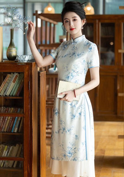 Porcelain Bloom Blue & White Floral Cheongsam