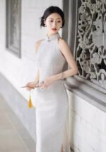 Timeless Black & White Lace Sleeveless Qipao