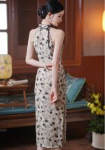 Timeless Oriental High-Neck Floral Cheongsam