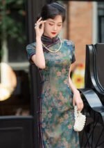 Vintage Floral Print Cheongsam with Purple Trim