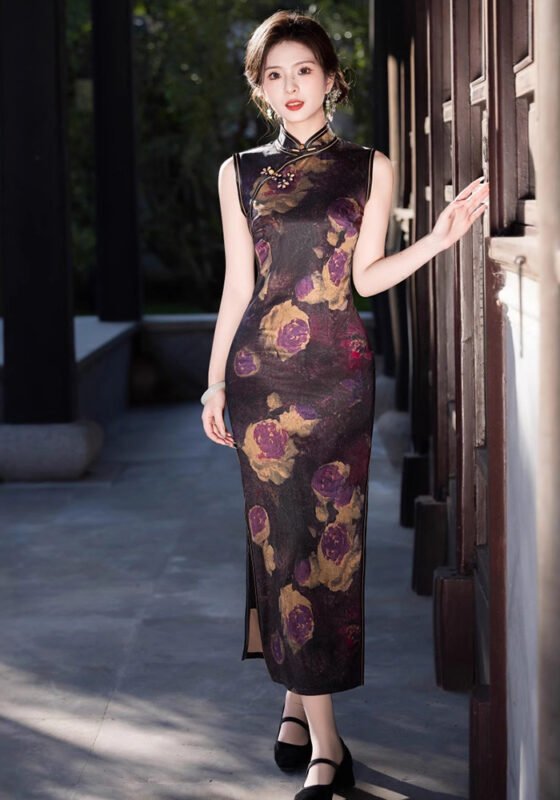2025 Dark Purple Sleeveless Side Slits Qipao Dresses