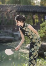 Black Floral Embroidered Cheongsam Traditional Chinese Qipao