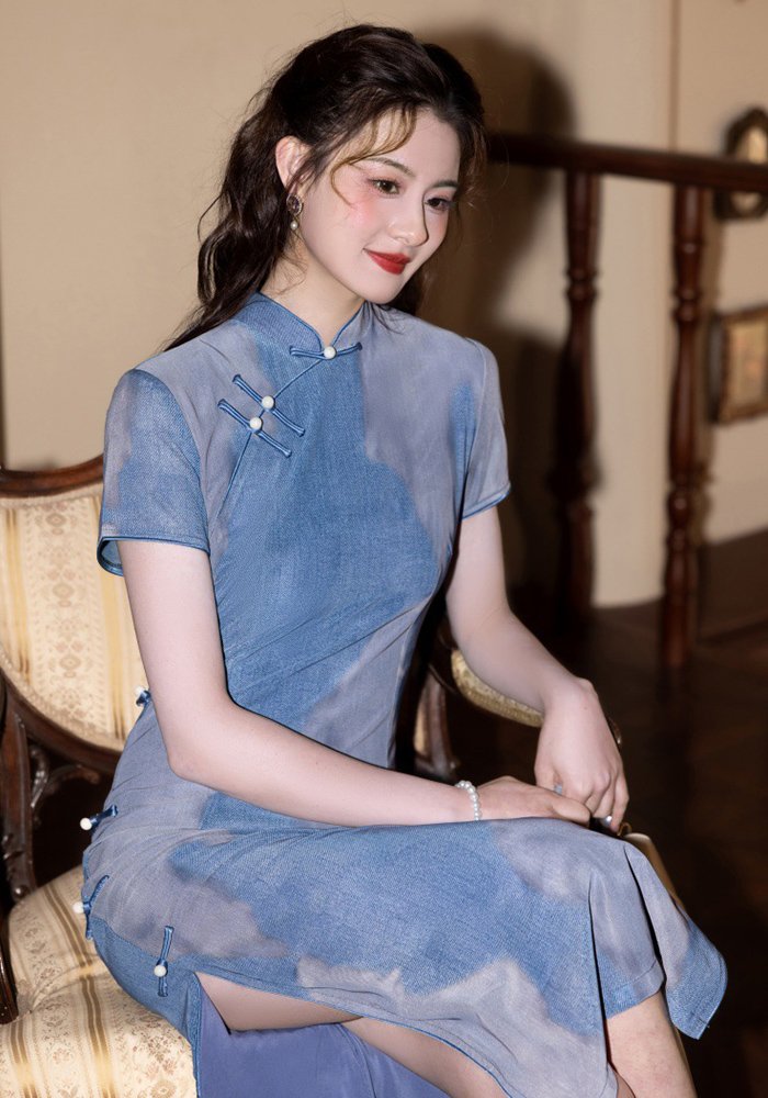 Cheongsam Retro Charm with Modern Silhouette