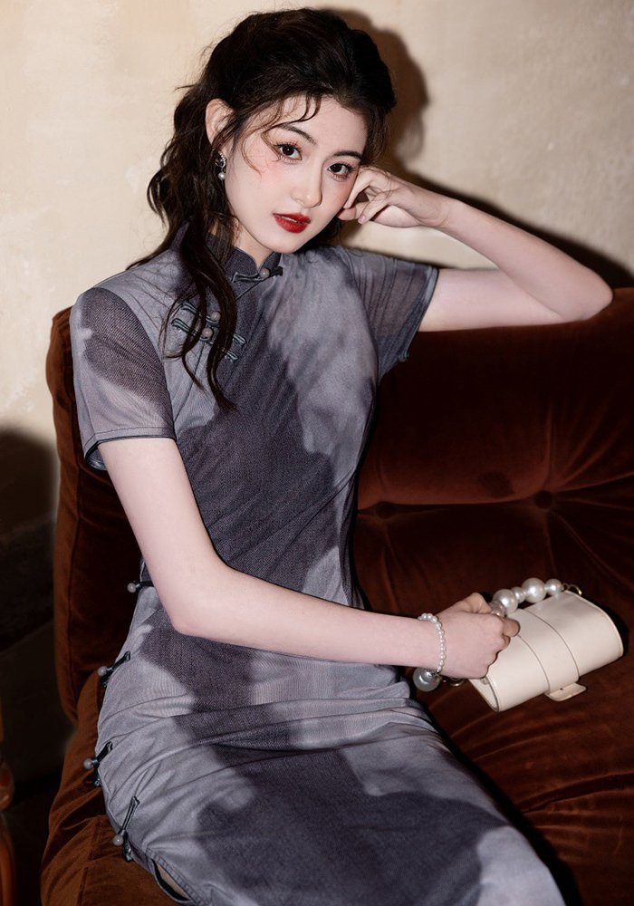 Cheongsam Retro Charm with Modern Silhouette