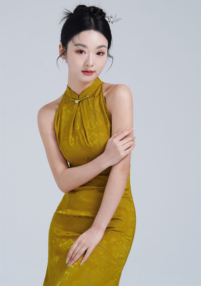 Classic Cheongsam Dress Halter Neck Floral Jacquard