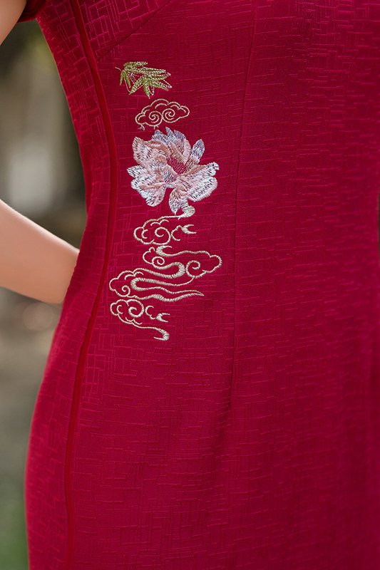 Crimson Short-Sleeve Cheongsam with Cloud & Floral Embroidery