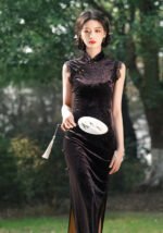 Elegant Vintage Silk Velvet Cheongsam Timeless Oriental Charm
