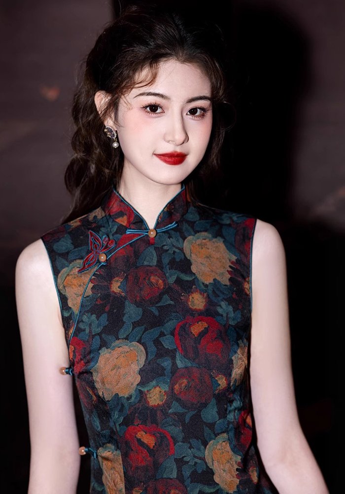 Sleeveless Cheongsam Traditional Chinese Dress