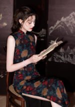Sleeveless Cheongsam Traditional Chinese Dress