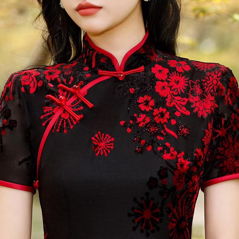Velvet Qipao Dress with Exquisite Floral Patterns