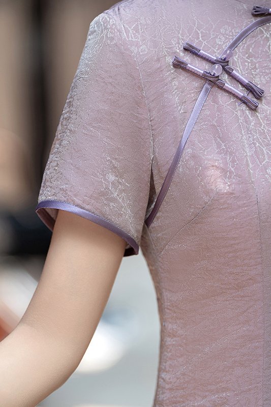 Vintage Lace Midi Cheongsam Dress