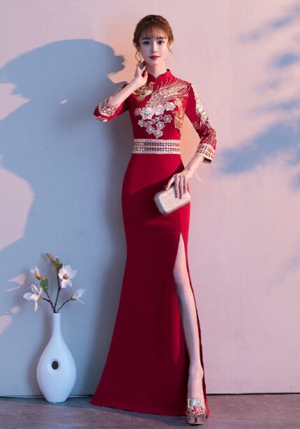 Elegant Red Cheongsam with Golden Phoenix Embroidery